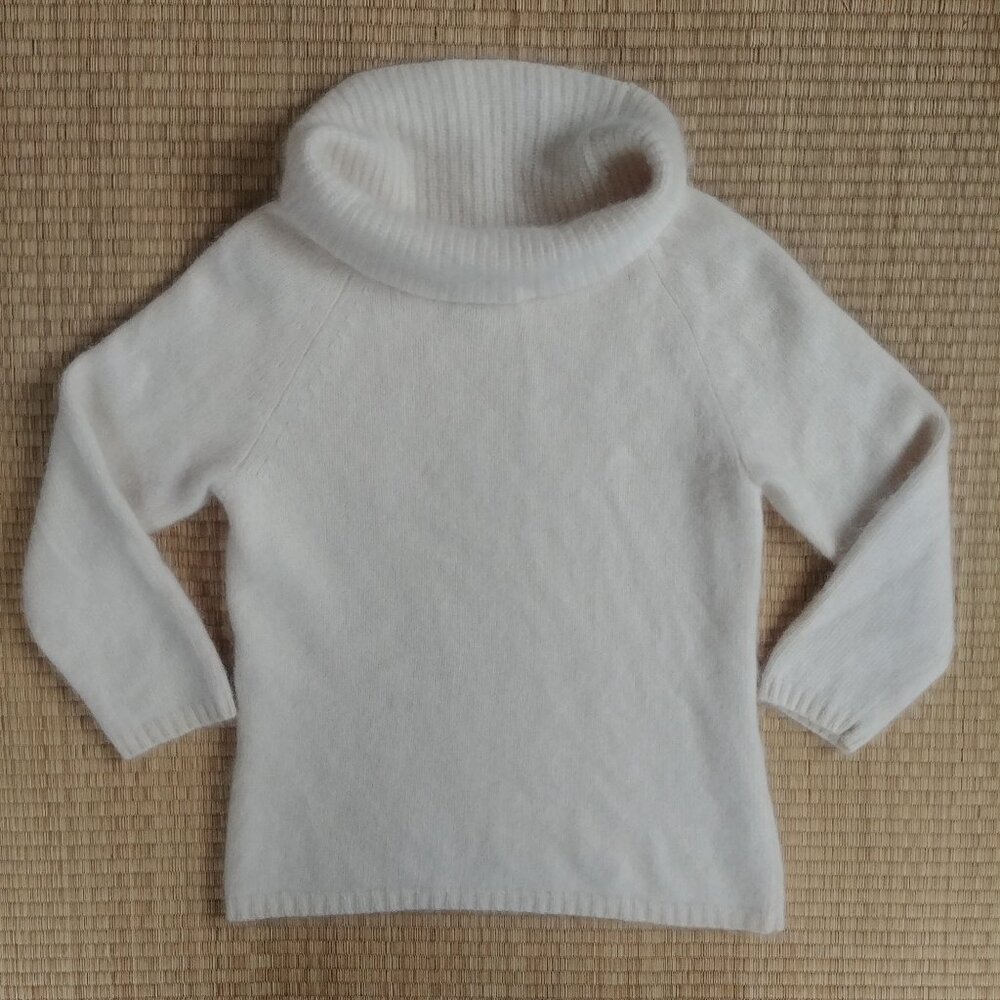 Vintage Hong Kong angora lambswool wool sweater cream off white cowl neck Small